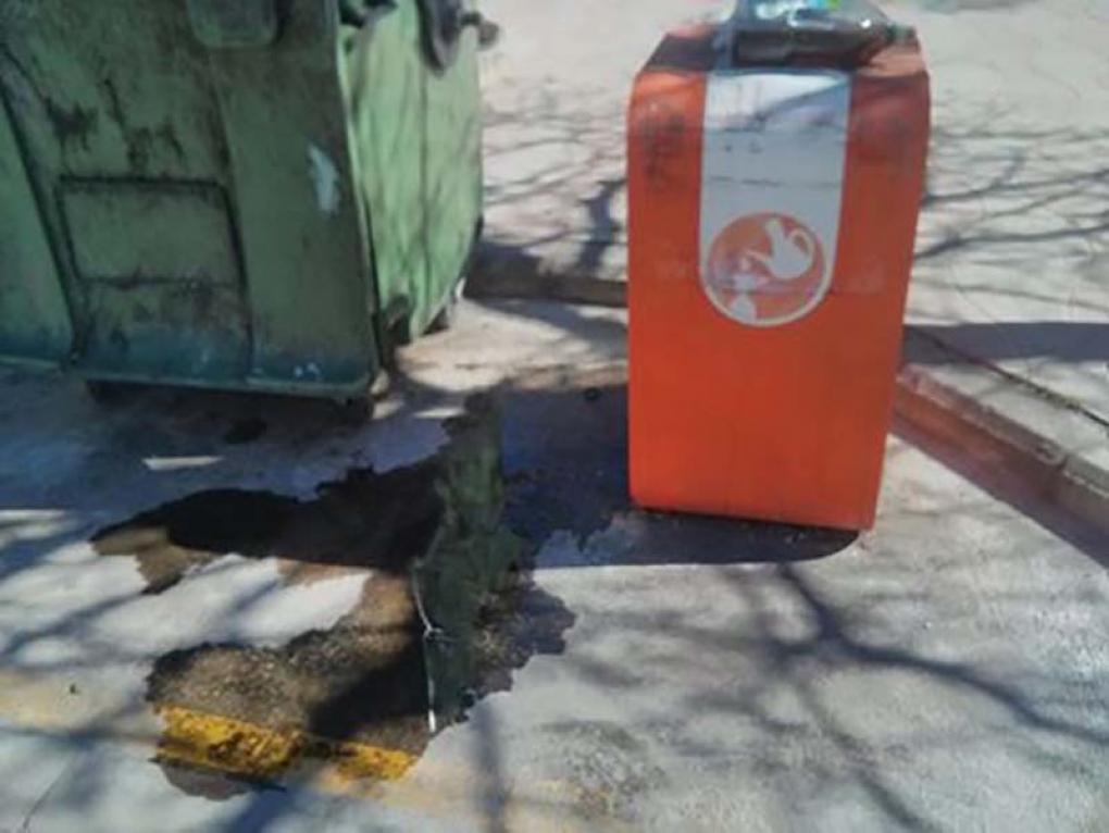 Read more about the article POBLE pide reponer los contenedores de aceite de Massanassa